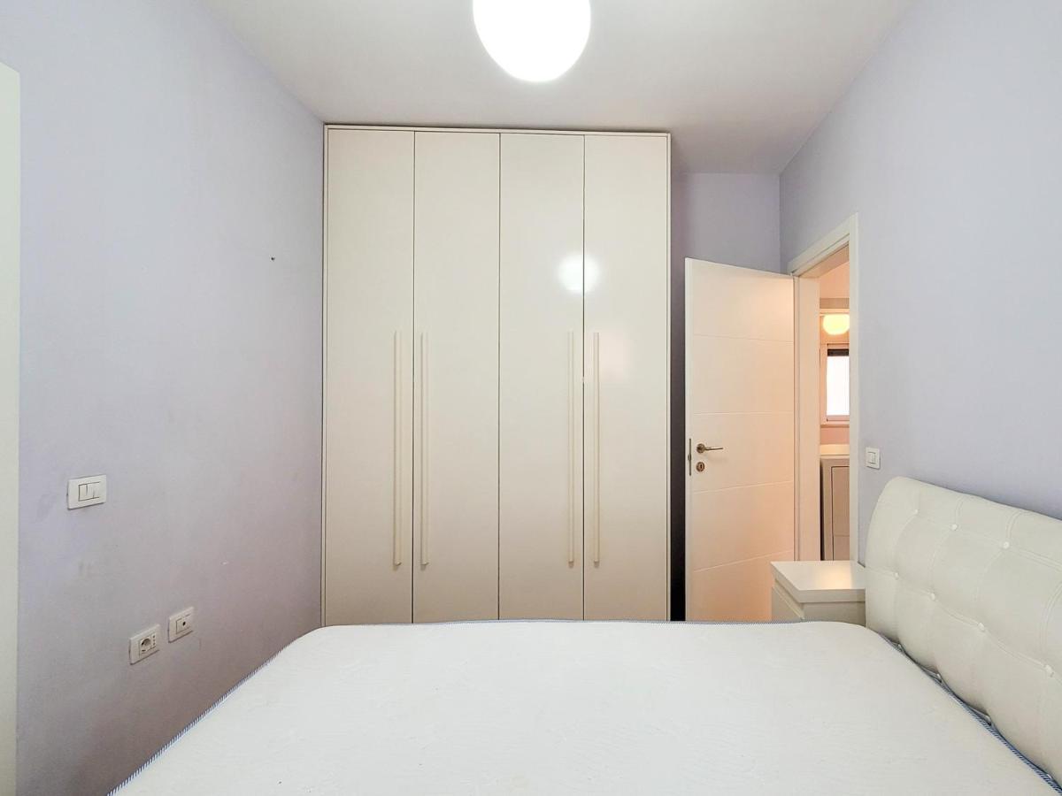 Quiet Apartment Near Tirana Lake Экстерьер фото